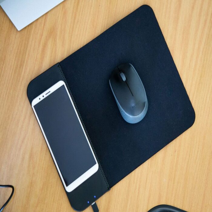 Killer Deals Mousepad with Wireless Phone Fast Charge 10W - Black - Image 4