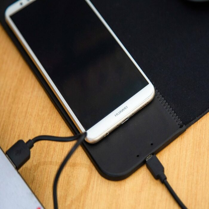 Killer Deals Mousepad with Wireless Phone Fast Charge 10W - Black - Image 6