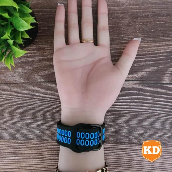 Killer Deals Perforated Silicone Strap for Samsung Galaxy Watch 4- Black & Blue - Image 4